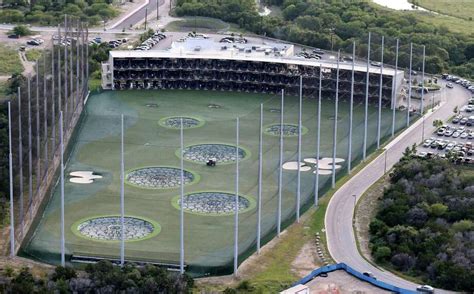 topgolf beaumont